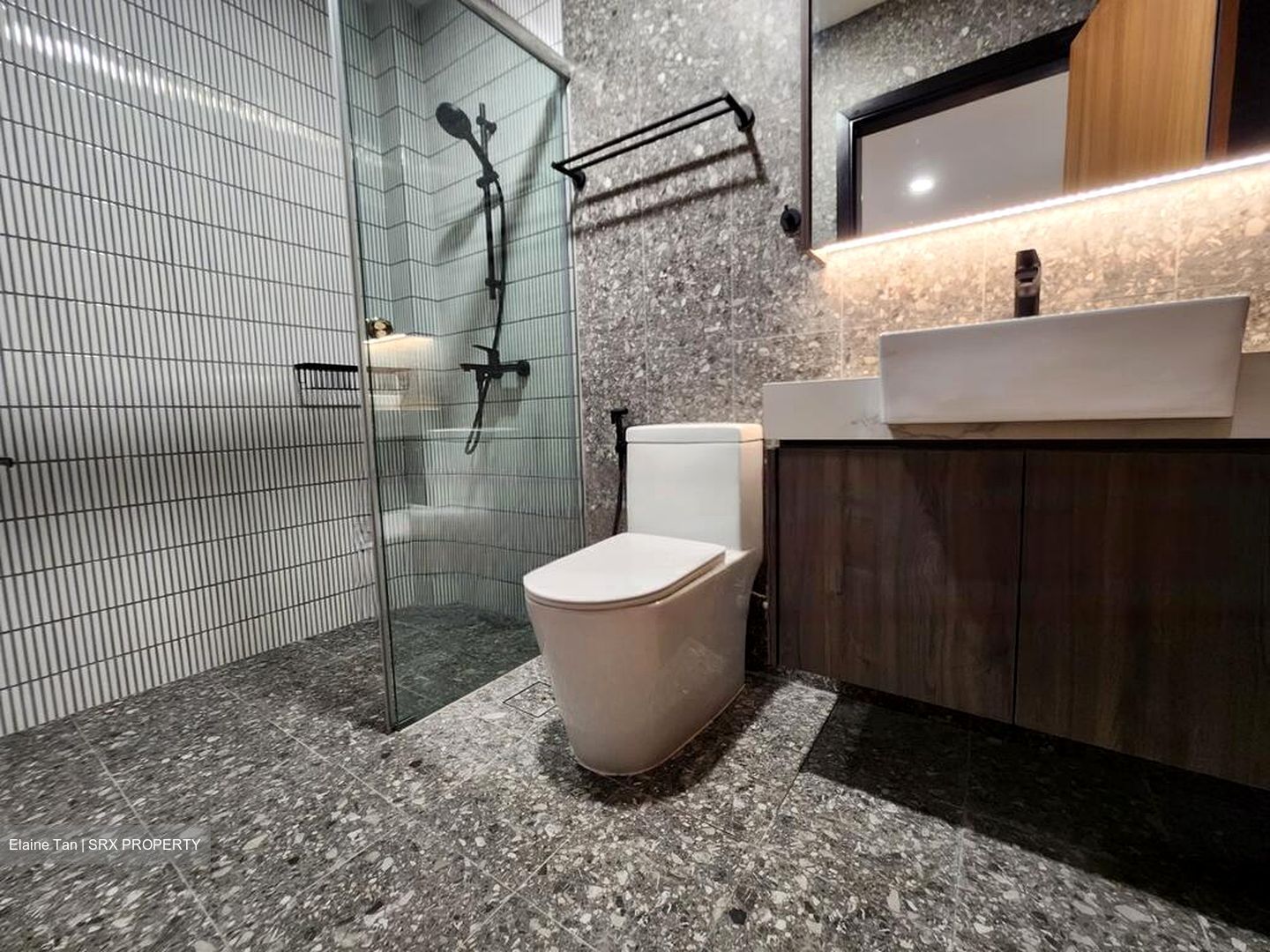 Serangoon Road (D8), Apartment #483087261